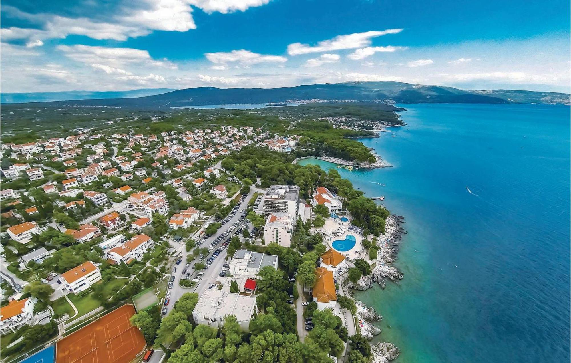 Amazing Apartment In Malinska With Kitchen Εξωτερικό φωτογραφία